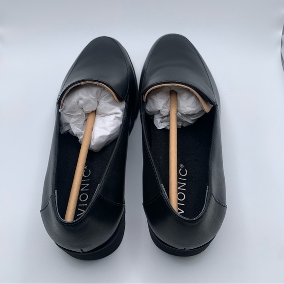NWOB Vionic Womens Kensley Leather Slip On Loafers size 7 black leather 1083 - Picture 7 of 10